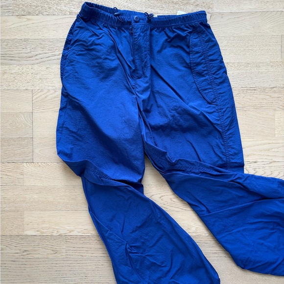 Aritzia TNA blue parachute pants - Picture 1 of 8